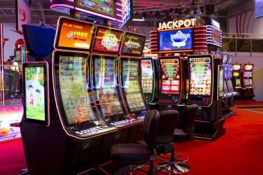 Live dealer roulette studio at nx303 slot with high-definition camera angles and betting table